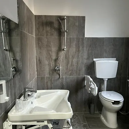 Hotel Crisvan 3*