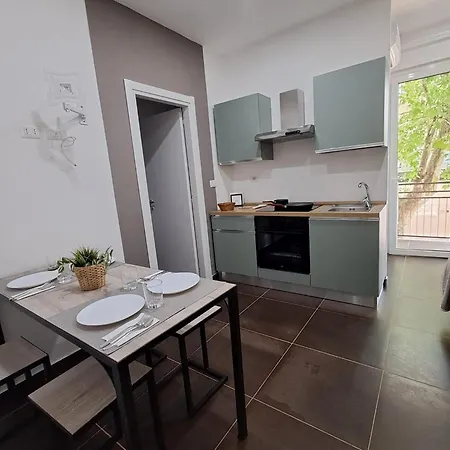 Hotel Apartments Crisvan Hotel 3*