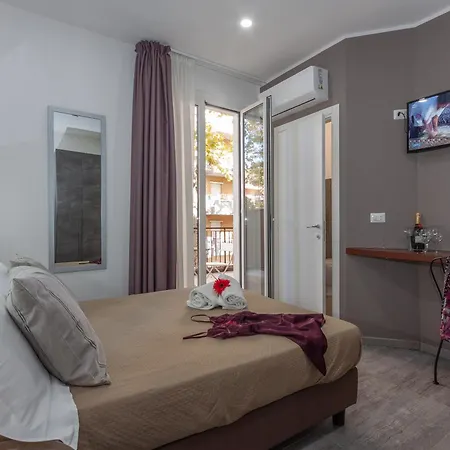 Hotel Apartments Crisvan