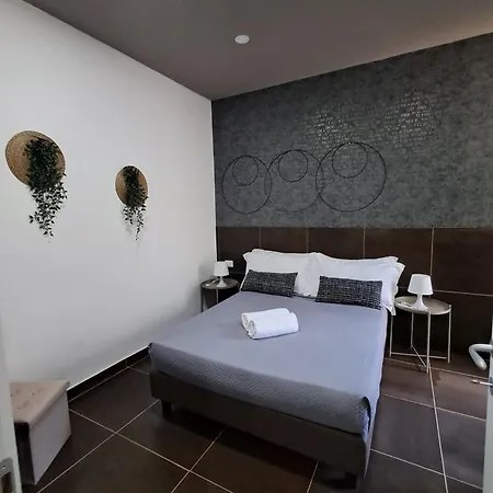 Hotel Apartments Crisvan Hotel 3*