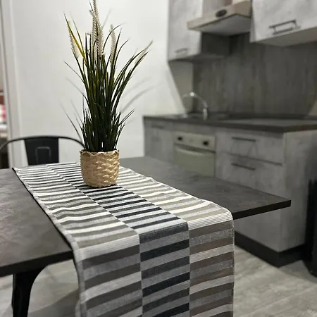 Hotel Apartments Crisvan Hotel 3*