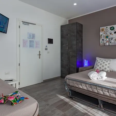 Hotel Apartments Crisvan 3* Bellaria-Igea Marina